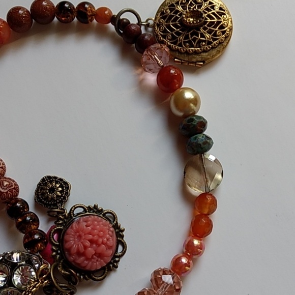 Cynvision original One of a Kind Diva laureate - Picture 5 of 7